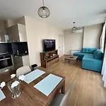 Stylish Apartment - Iztok